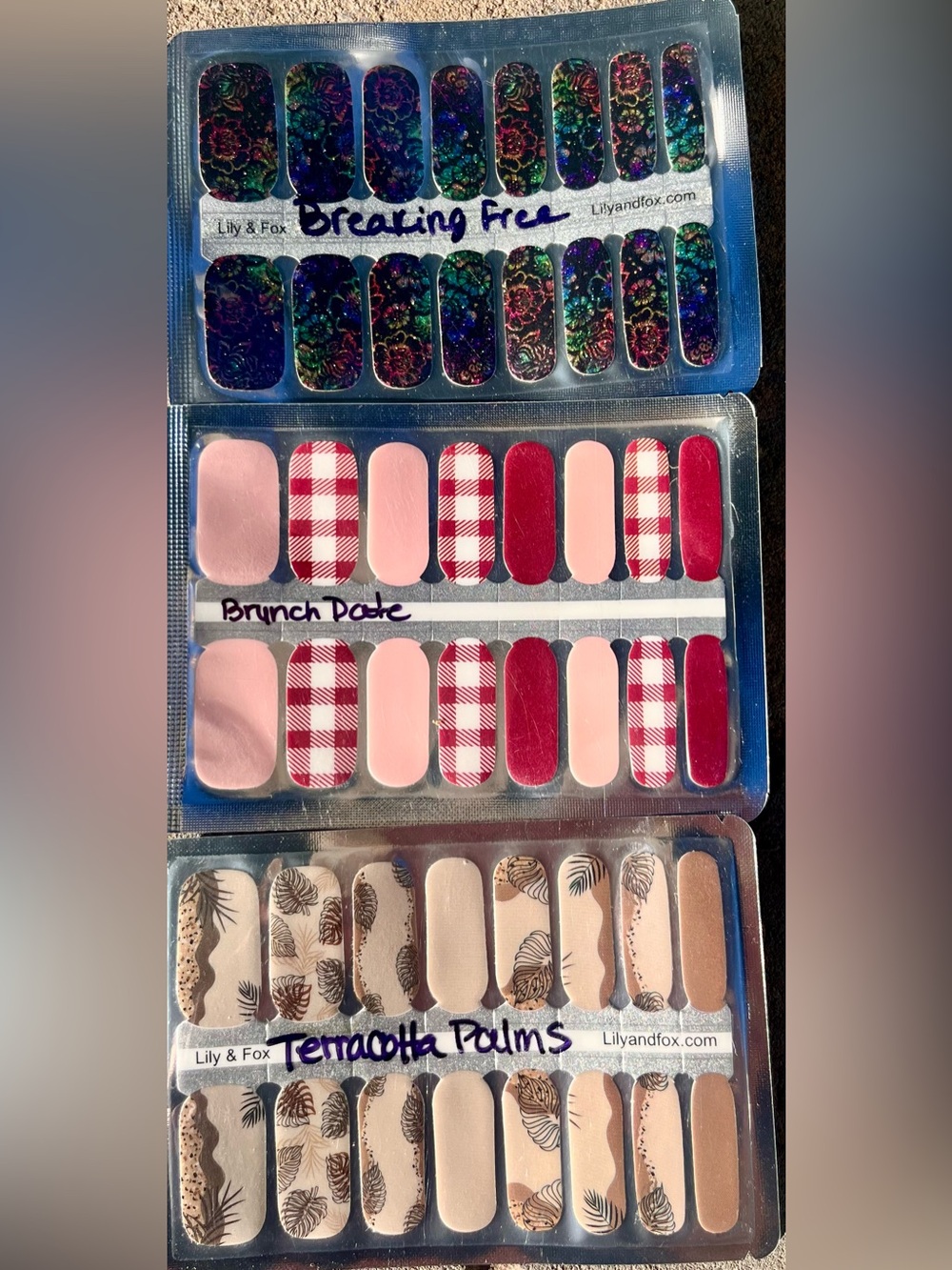 Lily & Fox set of 9 Mixed Nail Wrap Bundle — Glitter, Pastel & Printed Styles - Picture 2 of 4